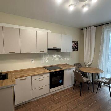 Васильківська вул., 37-Г