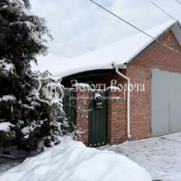 Леоніда Каденюка вул., 21