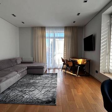 Пасічна вул., 153