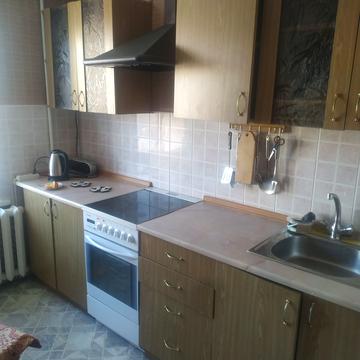 Василя Симоненка вул. (), 10