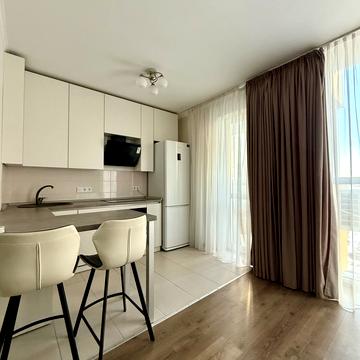 Сімї Кульженків вул. (Петра Дегтяренка), 37