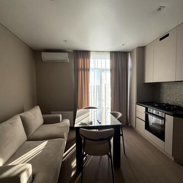 Капушанська вул., 151