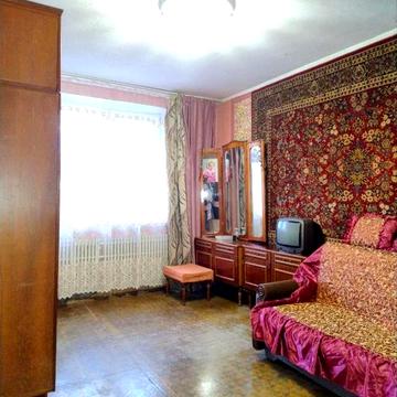 Ахсарова вул., 18