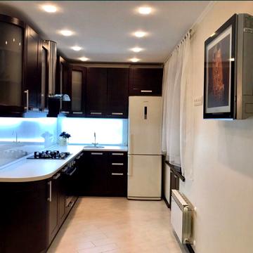 Лесі Українки бульв., 24