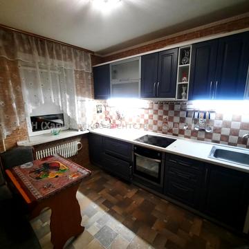 Академіка Богомольця вул., 9