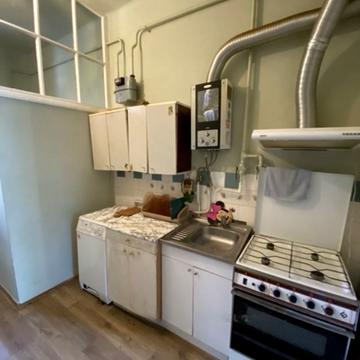 Промислова вул., 16