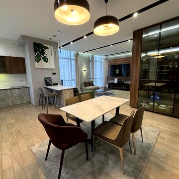 Деміївська вул., 33