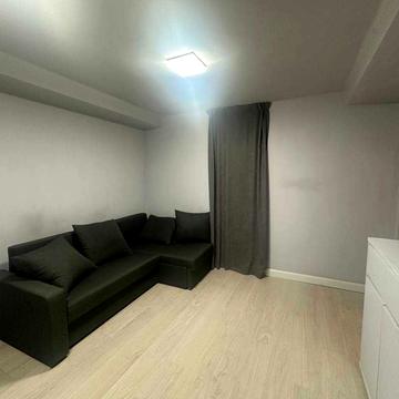 Русанівська набережна вул., 10