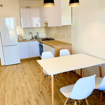 Володимира Великого вул. (Артема), 10-Б