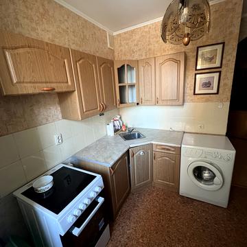 Олімпійська вул., 8-Б