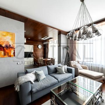 Андрія Верхогляда вул. (Михайла Драгомирова), 7