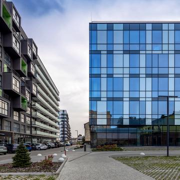 Хімічна вул., 4