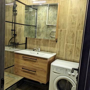 Анатолія Петрицького вул., 12