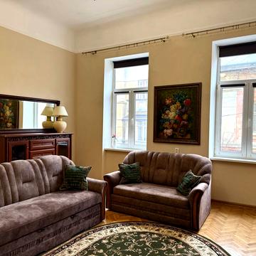 Турецька вул., 1