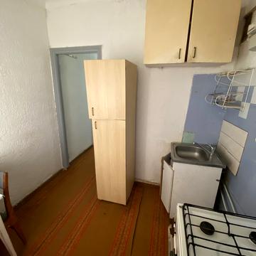 Василя Барки вул., 10