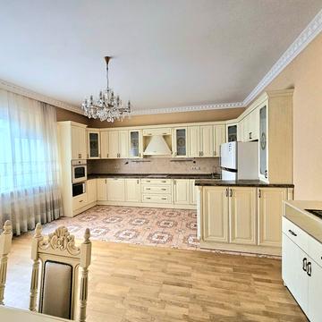 Євгена Коновальця вул. (Щорса), 44-А