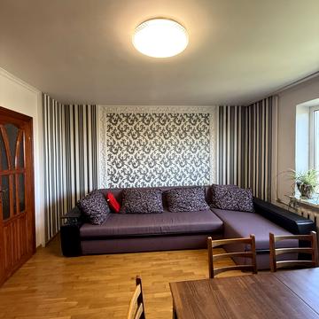 Олександра Довженка вул., 18