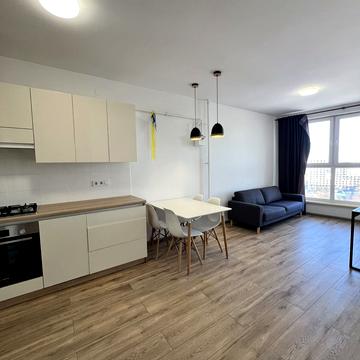 Володимира Великого вул. (Артема), 10-Б