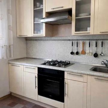 Європейського Союзу просп. (Правди), 8