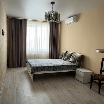 Одеська вул., 3/4