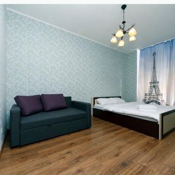 Драгоманова вул., 2