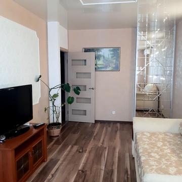 Бориса Гмирі вул., 17