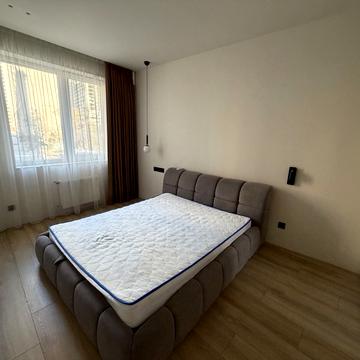 Генуезька вул., 3а