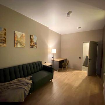 Краснова вул., 1-Б