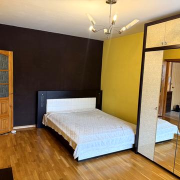 Приозерна вул., 8-А