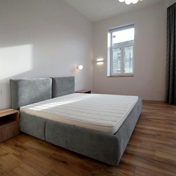 Пантелеймона Куліша вул., 28