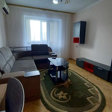 Миколи Бажана просп., 28