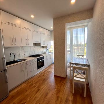 Львівська вул., 15б