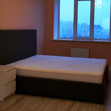 Академіка Вернадського бульв., 24