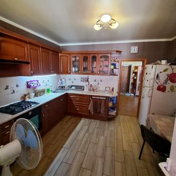 Інститутська вул., 8/2