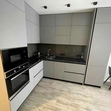 Дніпровська набережна вул., 15-Є