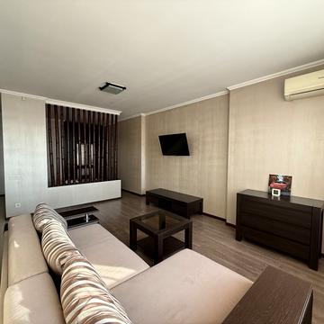 Ревуцького вул., 9