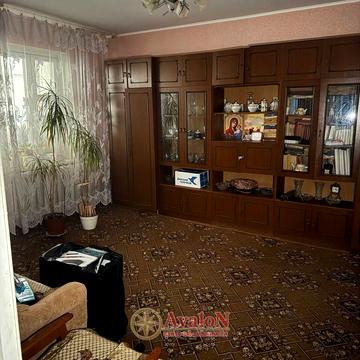 Князя Володимира Великого просп., 84