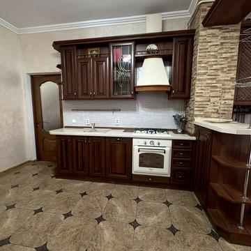 Сергія Скальда вул. (Комарова), 30