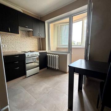 Героїв Дніпра вул., 38-Е