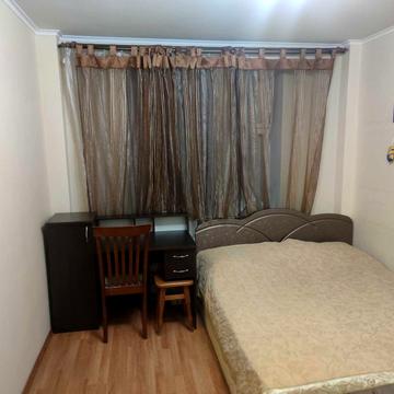 Святошинська пл., 1