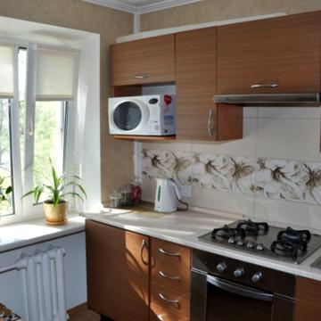 Сегедська вул., 8а