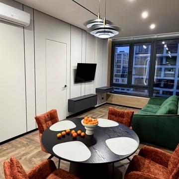 Ґарета Джонса вул. (Сімї Хохлових), 12