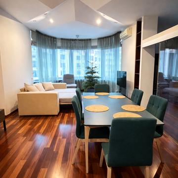 Дмитрівська вул., 69