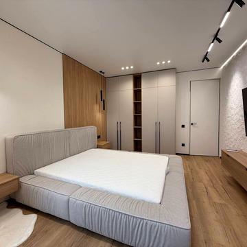 Приозерна вул., 42