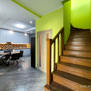 Академіка Заболотного вул., 77