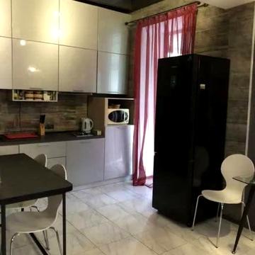 Євгена Коновальця пров. (Урицького), 11