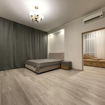 Андрія Верхогляда вул. (Михайла Драгомирова), 5