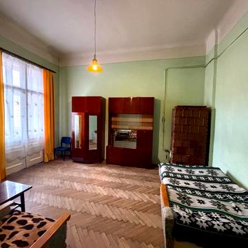 Гетьмана Мазепи вул., 3