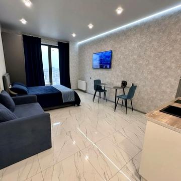 Набережна Перемоги вул., 7