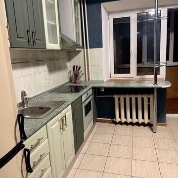 Вишняківська вул., 9